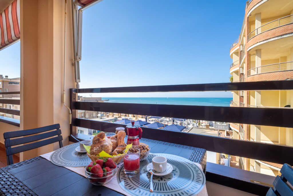 Il bilocale superior con vista mare – Two-Room Apartment Superior With Sea View Balcony Il bilocale superior con vista mare – Two-Room Apartment Superior With Sea View Balcony